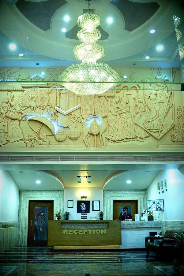 Hotel Fortune Palace Jāmnagar エクステリア 写真